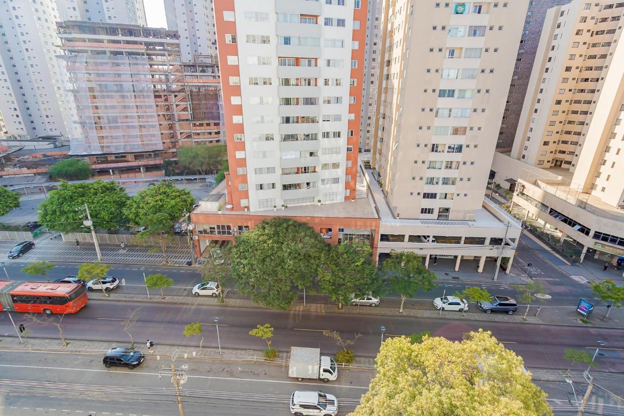 Predio Fantastico No Bairro Mais Requisitado De Curitiba Extérieur photo